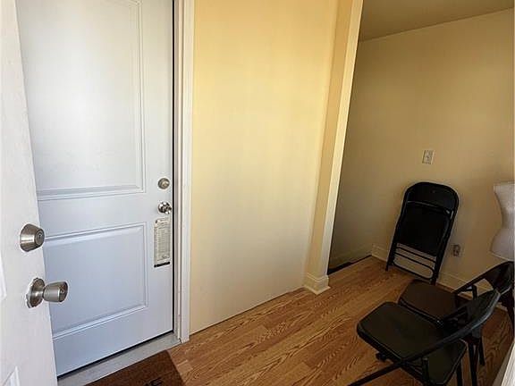 4th image of 244 Sayles St