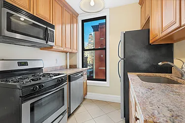 Rented by Cooper & Cooper Real Estate