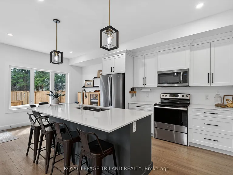 51253 Ashton St — Photo 11