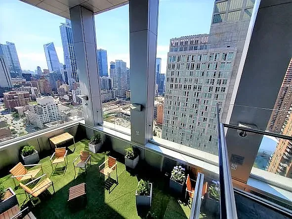 350 W 42nd St #17K — Photo 16