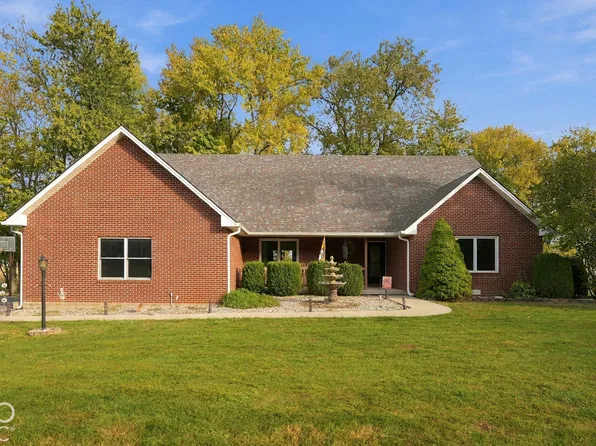 4798 Reitzel Dr, Stilesville, IN 46180