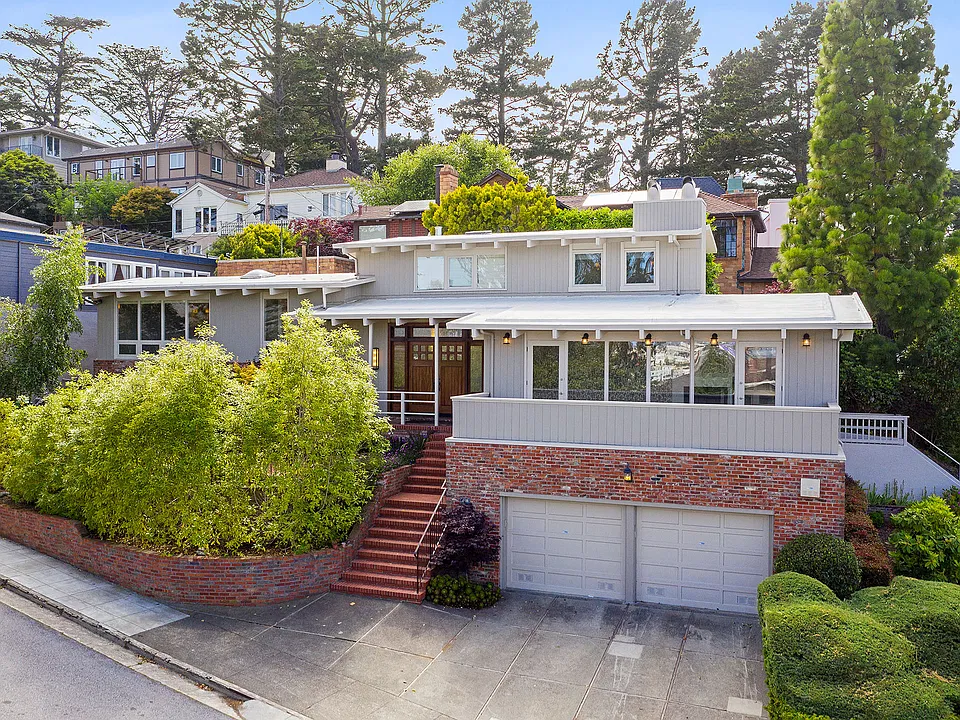 2155 9th Ave