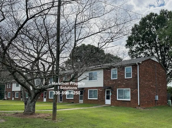 105 Plaza Oaks Rd, Yadkinville, NC