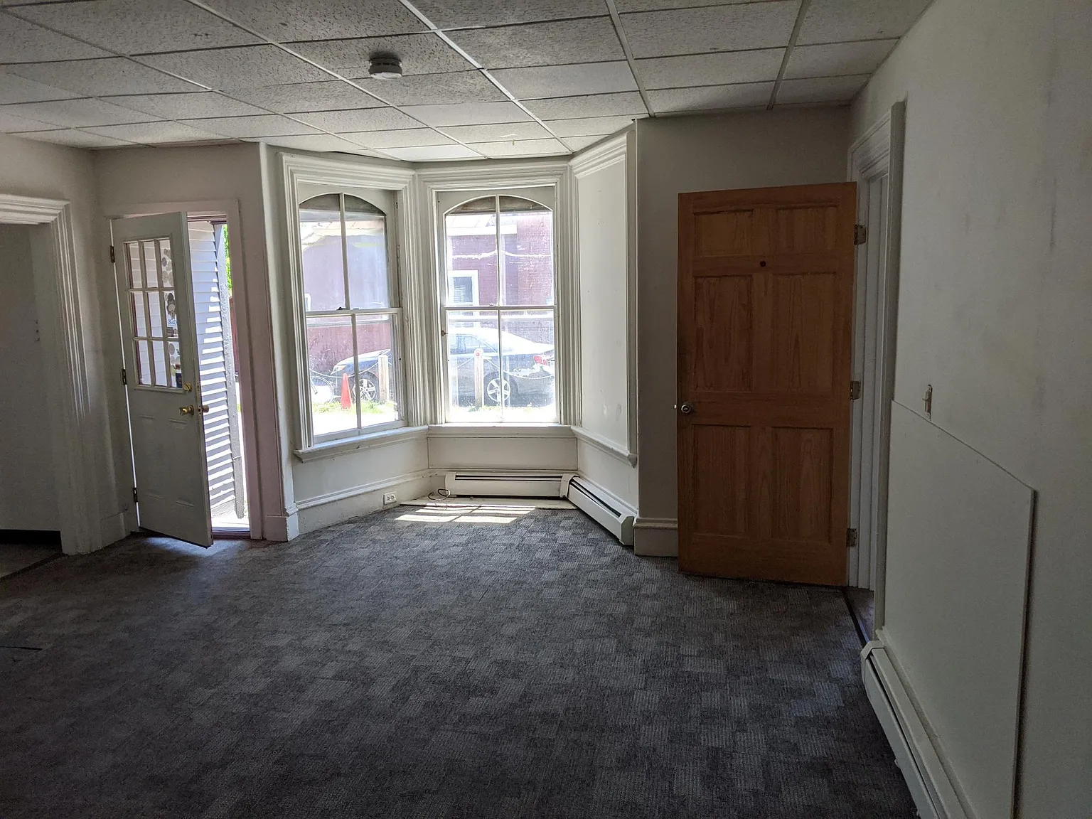 5 bed, 1000 sqft, $4,900 — Photo 2