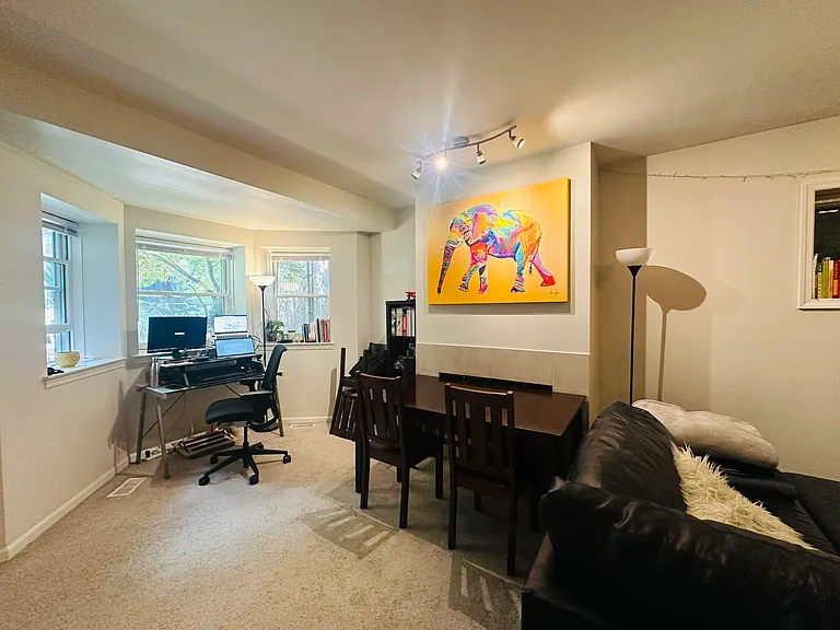 1252 W Nelson St #G — Photo 2