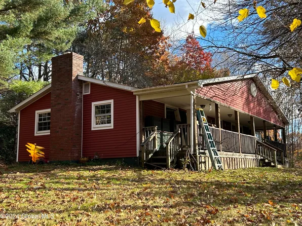 341 Duell Hollow Rd, Buskirk, NY 12028