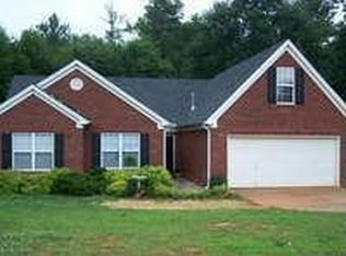 1025 Hunters Crossing Ln, Monroe, GA 30656