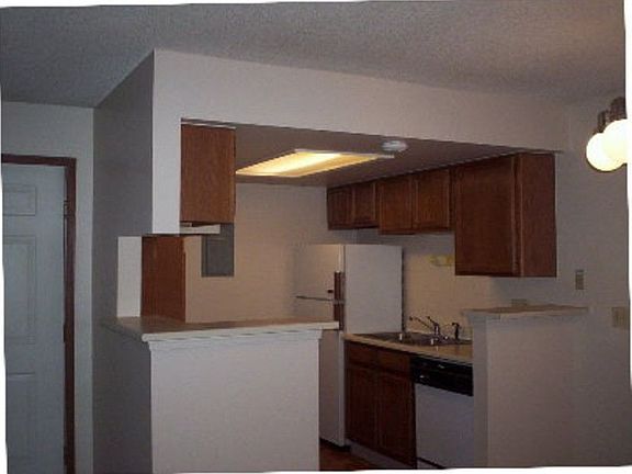5th image of 8225 E Fairmount Dr APT 103