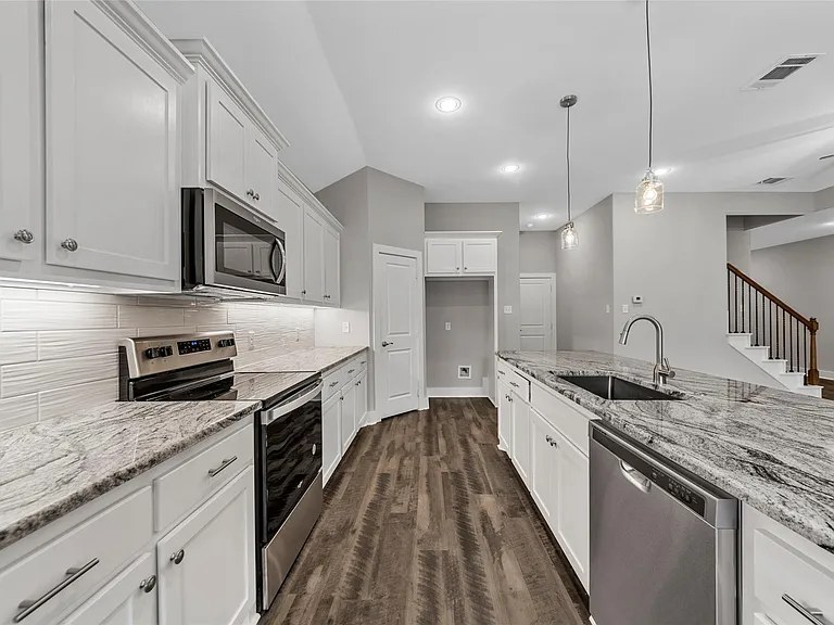 505 Ellis Place Dr — Photo 11