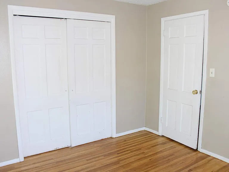 476 Herschel St. — Photo 27