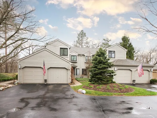 (undisclosed Address), Barrington, IL 60010