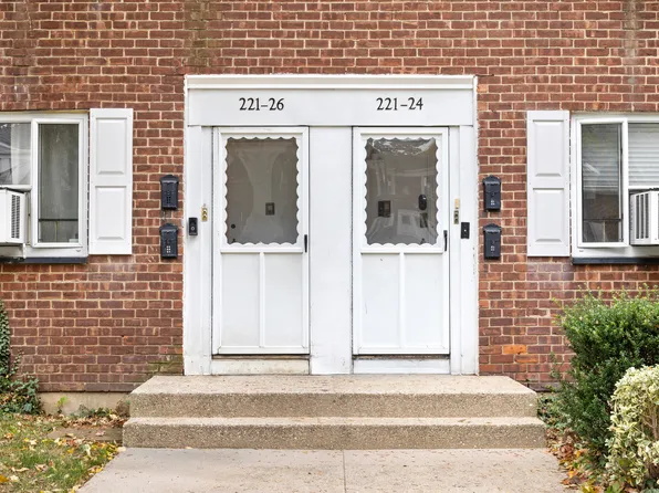 221-26 Manor Road image 2 of 19