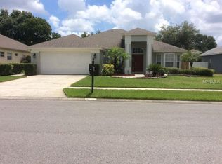 3100 Floral Way E, Forest City, FL 32703