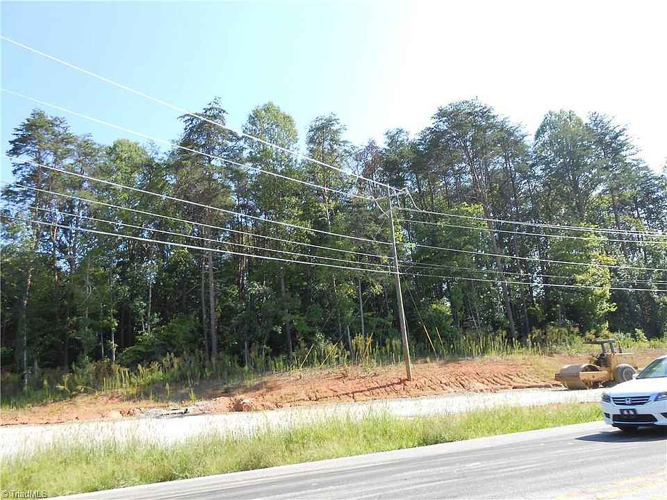 1st image of 2788 Horse Pen Creek Rd