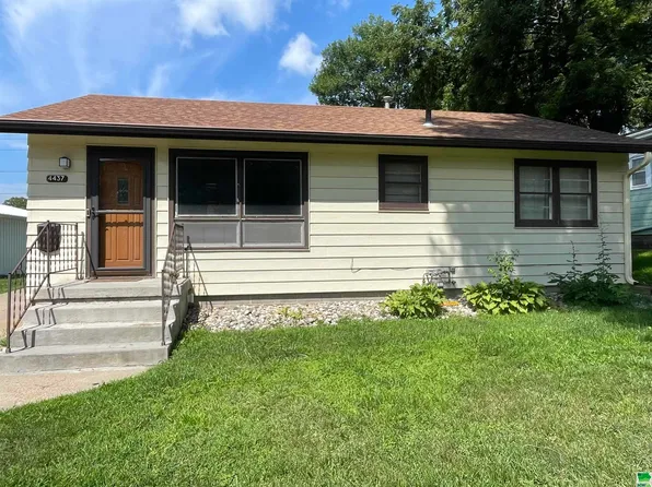 4437 Tyler St, Sioux City, IA 51108