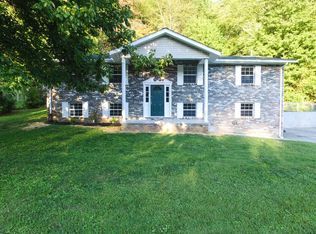 421 Ivanhoe Rd, Powell, TN 37849