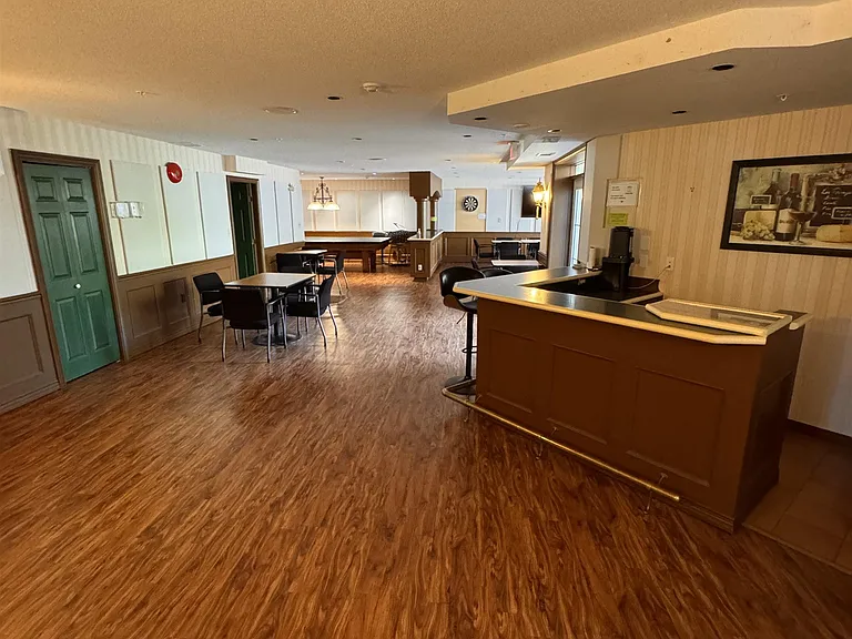 2985 Princess Cres #318 — Photo 30