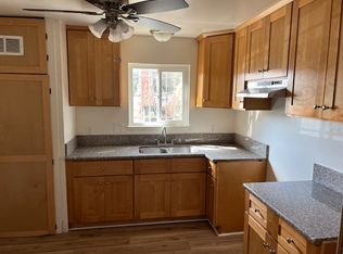 245 E 102nd St #1, Los Angeles, CA 90003