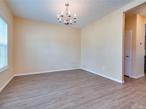 5th image of 1013 Champion Oak Ct