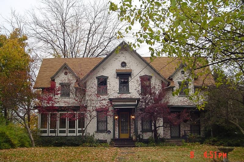 1st image of 308 E Payne Ave