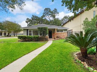 1120 Anderson St, Bellaire, TX 77401