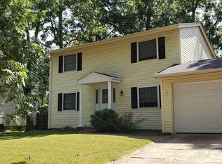 416 Genoa Dr, Ballwin, MO 63021