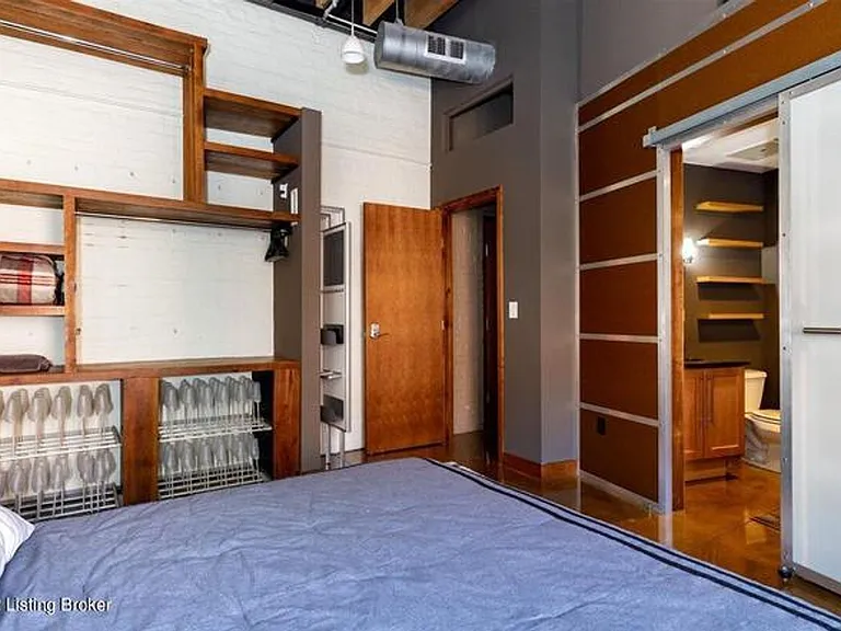 309 E Market St #313 — Photo 24
