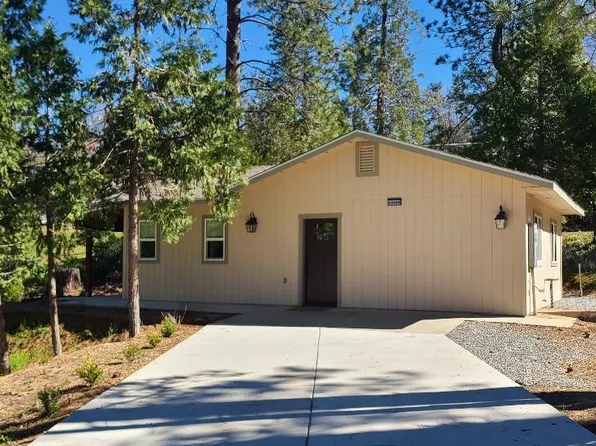 43086 Sierra Vista Ln, Oakhurst, CA 93644