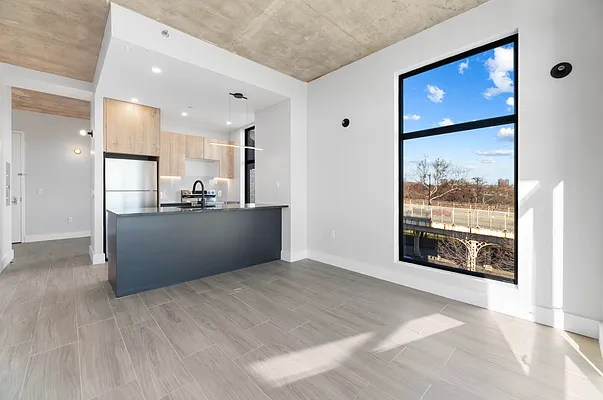 Rented by REAL New York | media 28