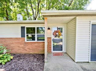 975 Rolling Hill Rd, Greenwood, IN 46142