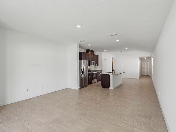 The Everglade floorplan at 7319 Queensgate Circle.
