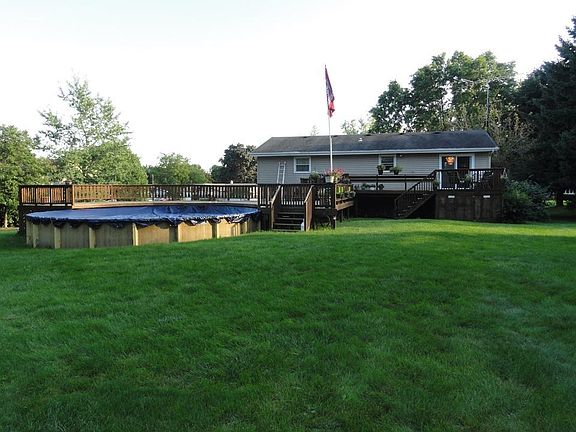 4th image of 6976 Lark Ave