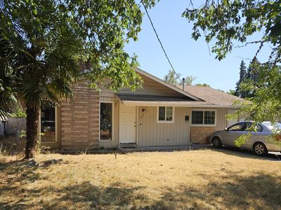 929 SW H St, Grants Pass, OR, 97526