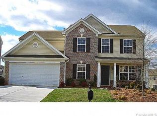 10046 Glenburn Ln, Charlotte, NC 28278