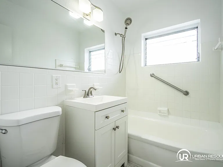 7640 Carlyle Ave #10A — Photo 18