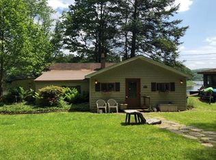 16 River Rest Dr, Beach Lake, PA 18405