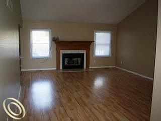2nd image of 1146 Cherry St
