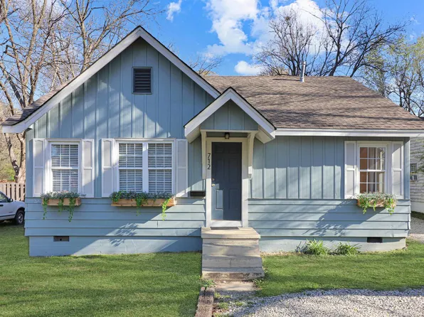 712 W College Ave, Jonesboro, AR 72401