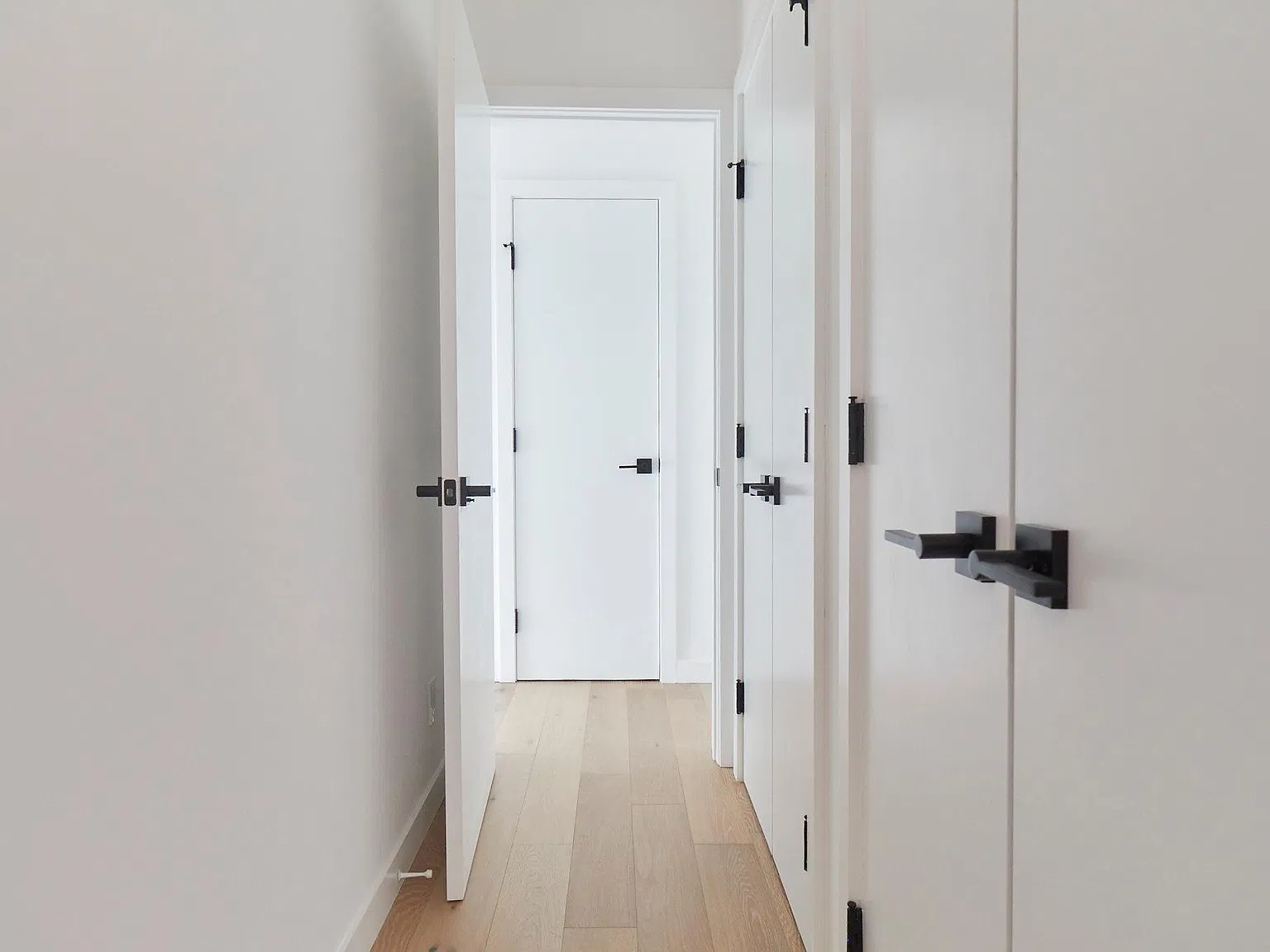 2204 Strongs Dr — Photo 2