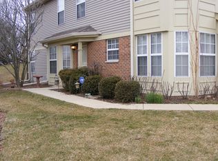 616 Plum Ct #A, Crystal Lake, IL 60014