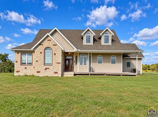 1113 27th Rd, Lebo, KS 66856
