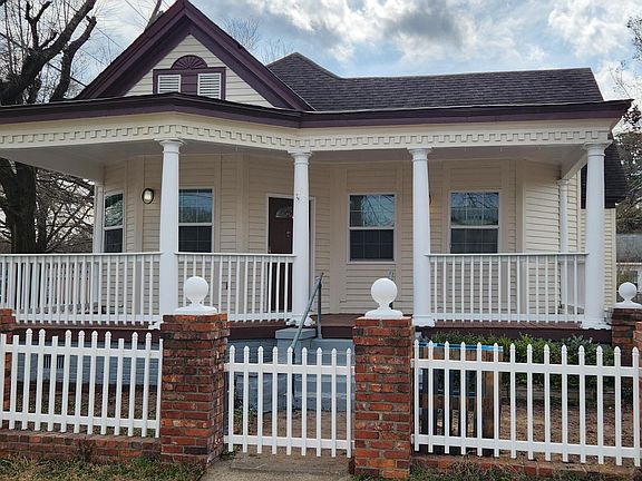2nd image of 1902 Fenwick Street