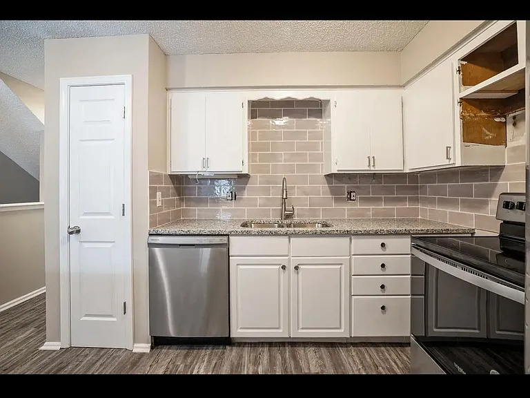 3026 Eaton St #1 — Photo 1