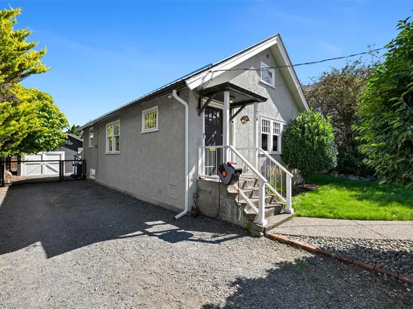 476 Ypres St, Duncan, BC V9L 3T6