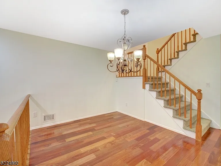 402 Marten Rd — Photo 12
