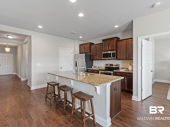 5th image of 21742 Gullfoss St