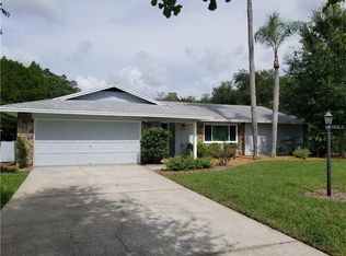 17024 Shady Pines Dr, Lutz, FL 33548