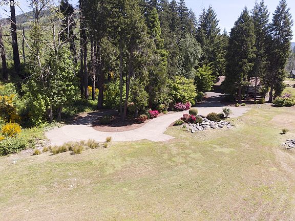 3rd image of 46836 McKenzie Hwy