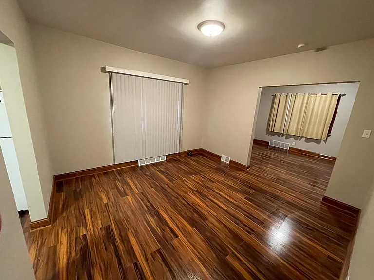 1113 Vine St — Photo 3