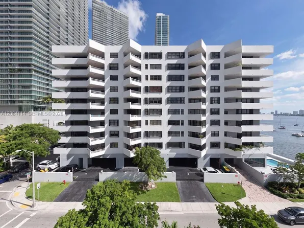 555 NE 30th St, Miami, FL